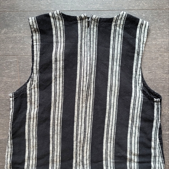 Gap Sleeveless V-Neck Stripe Shift Dress in Linen-Cotton Women - Picture 8 of 11